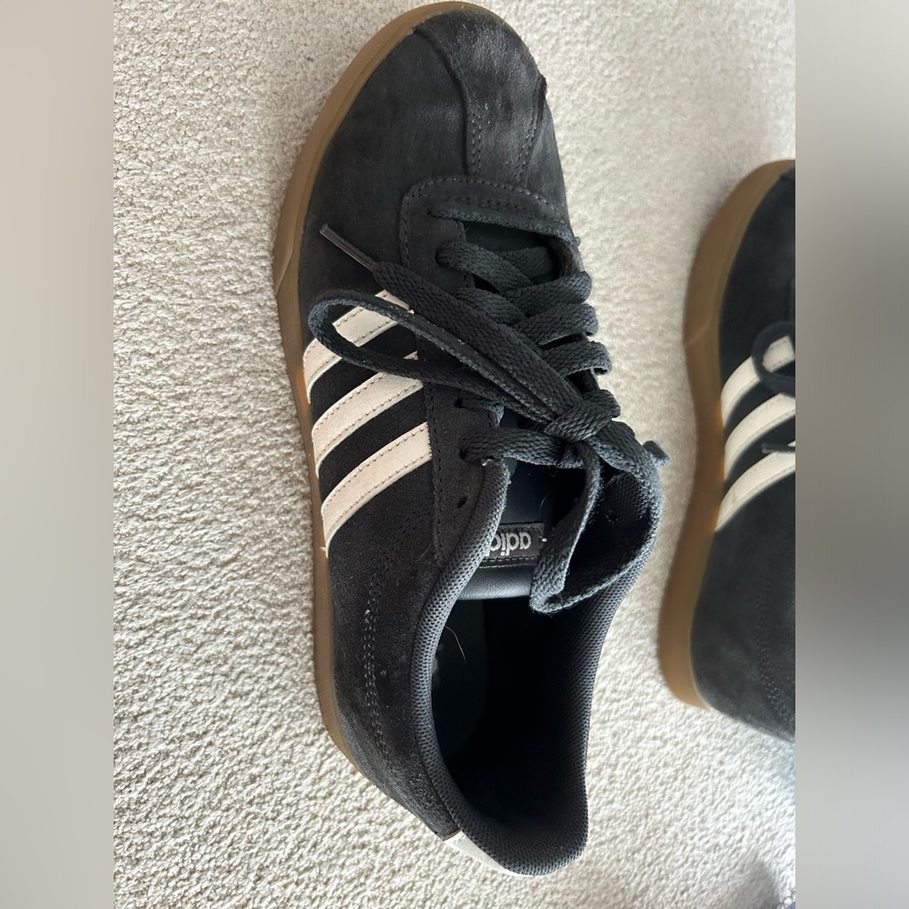 Adidas sneakers - Picture 2 of 5